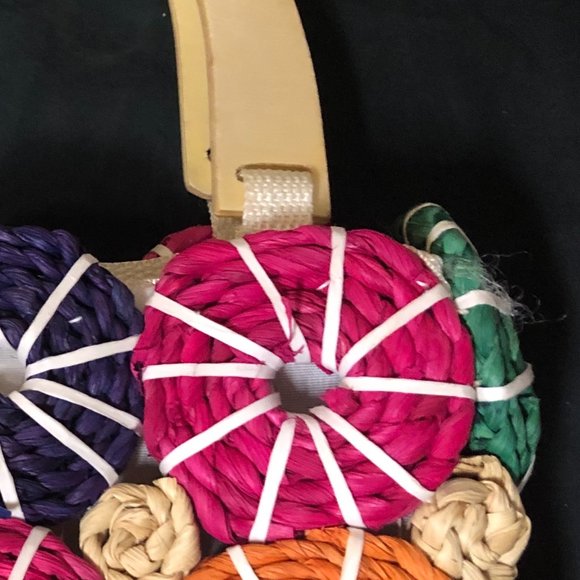 Funky Straw Bag - Picture 2 of 3